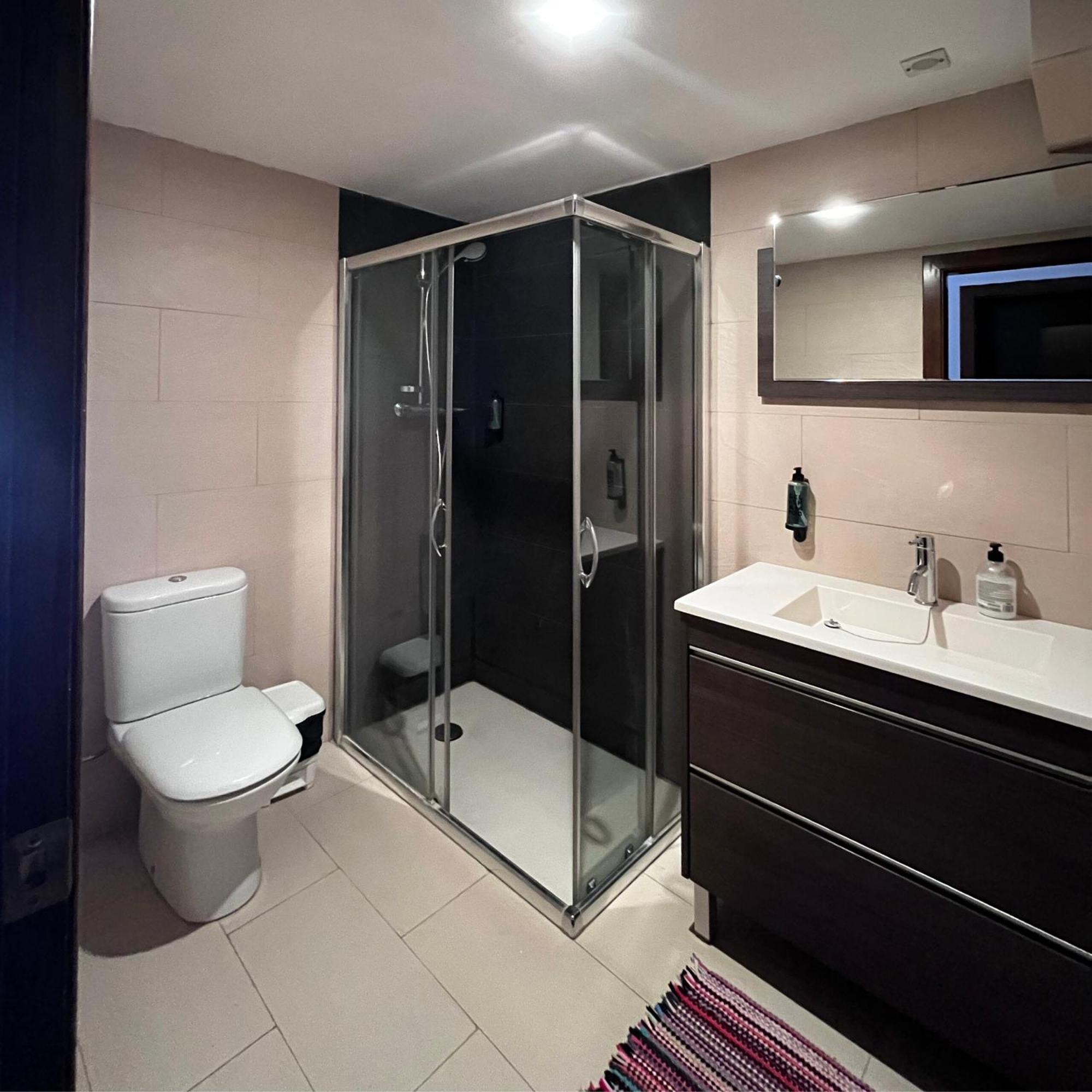 Apartamentos Angelus Plaza Mayor De Graus Exteriör bild