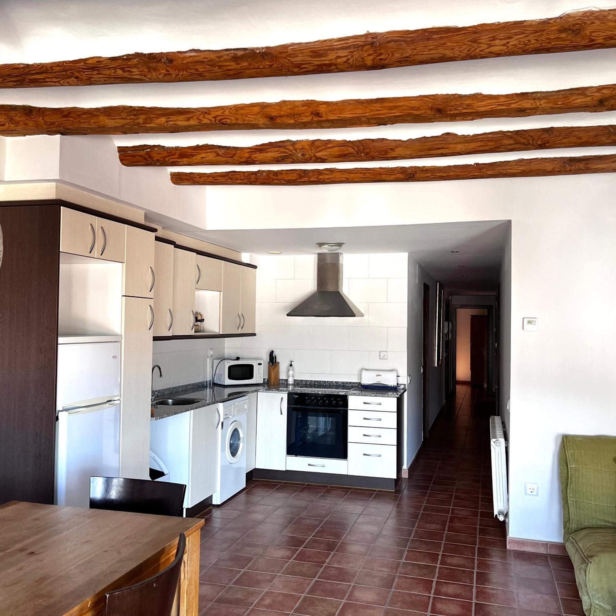 Apartamentos Angelus Plaza Mayor De Graus Exteriör bild